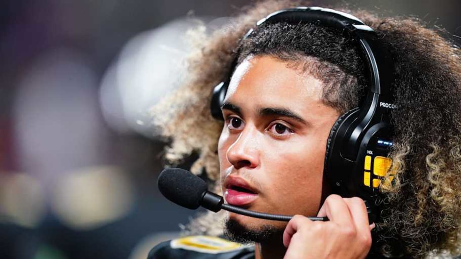 2025 five-star QB Julian Lewis commits to Deion Sanders and Colorado