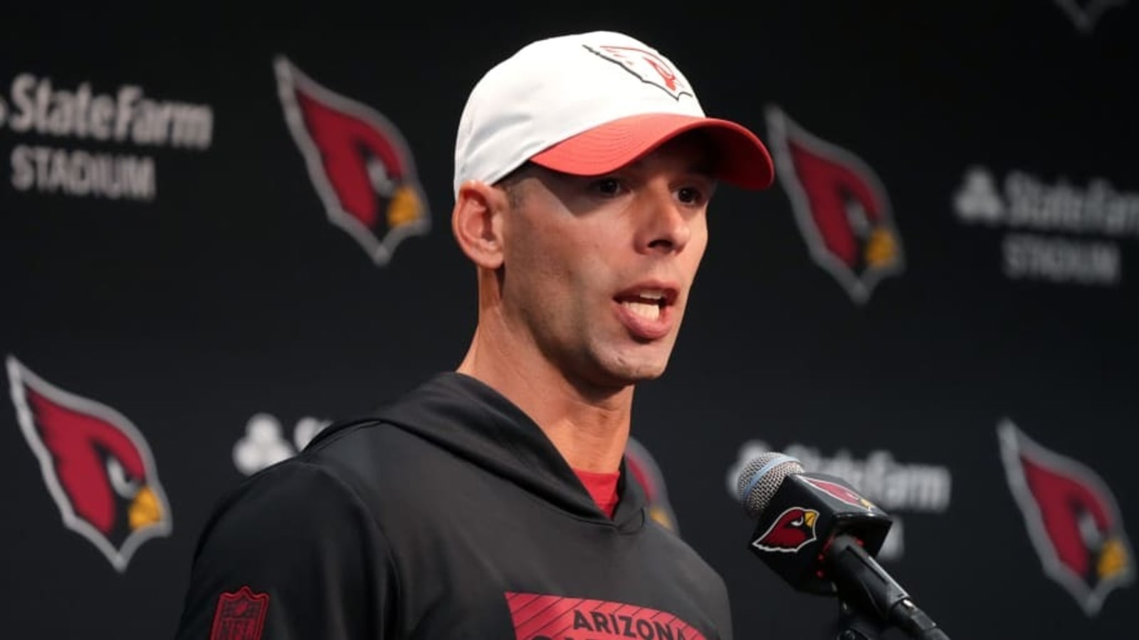 What Jonathan Gannon Told Cardinals Ahead of Camp
