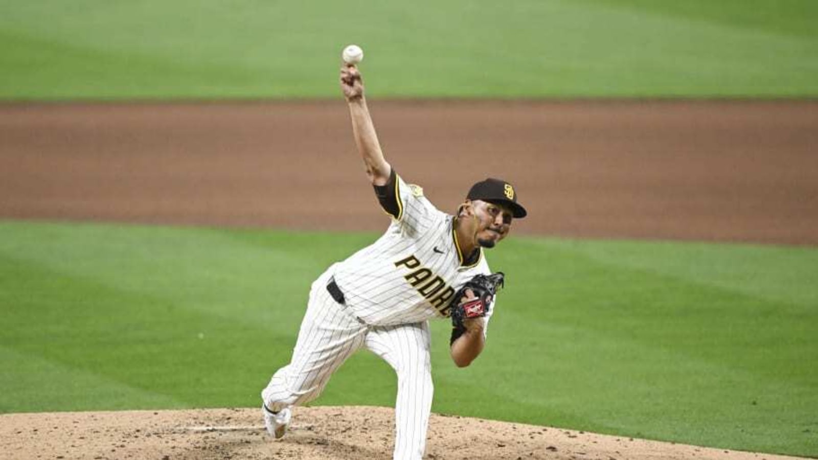 Padres Reliever &#39;Pushing Through&#39; Mysterious Illness