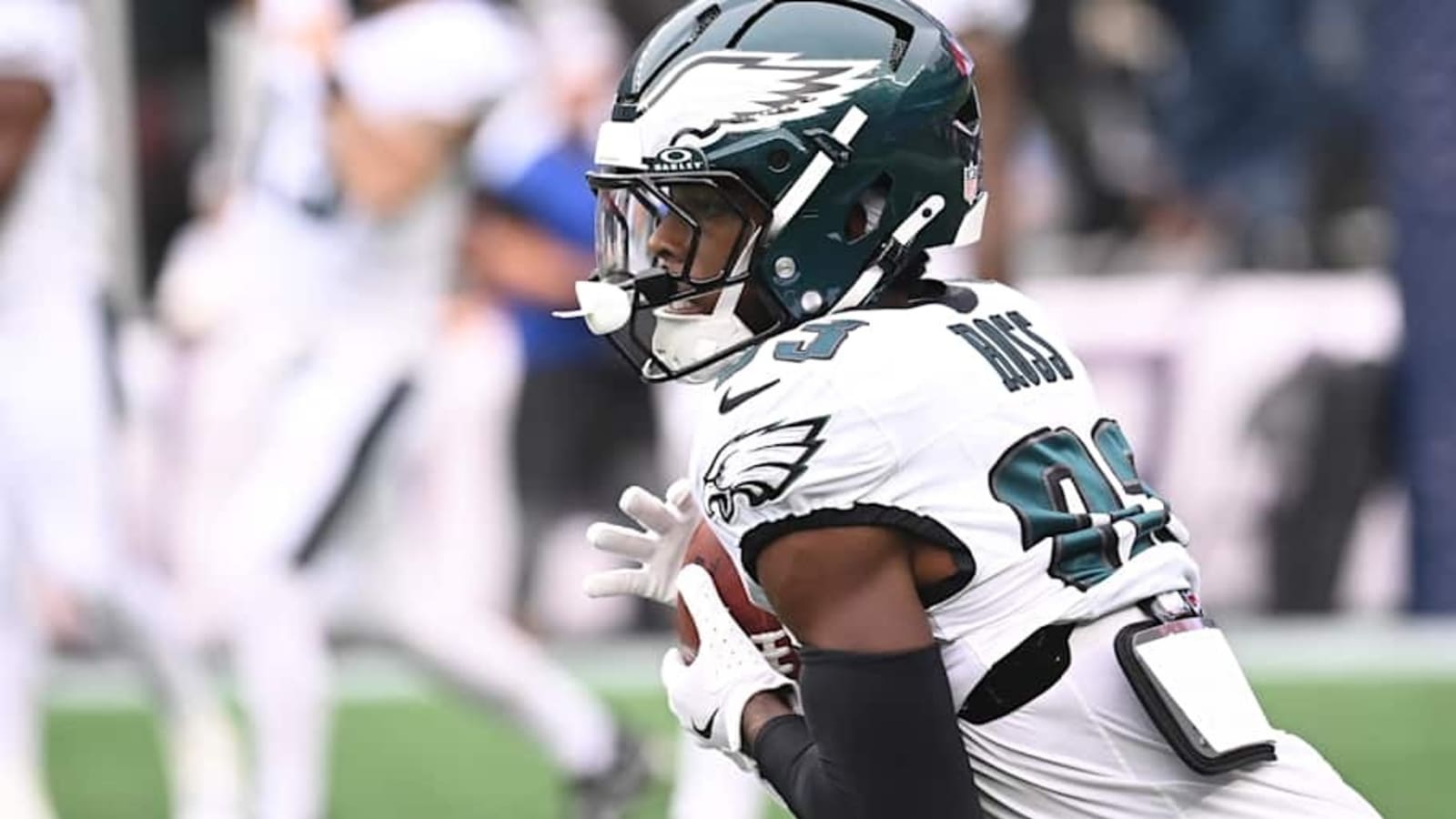 Eagles news: 3 roster moves in 24 hours, a legend is now a Hall-of-Fame finalist