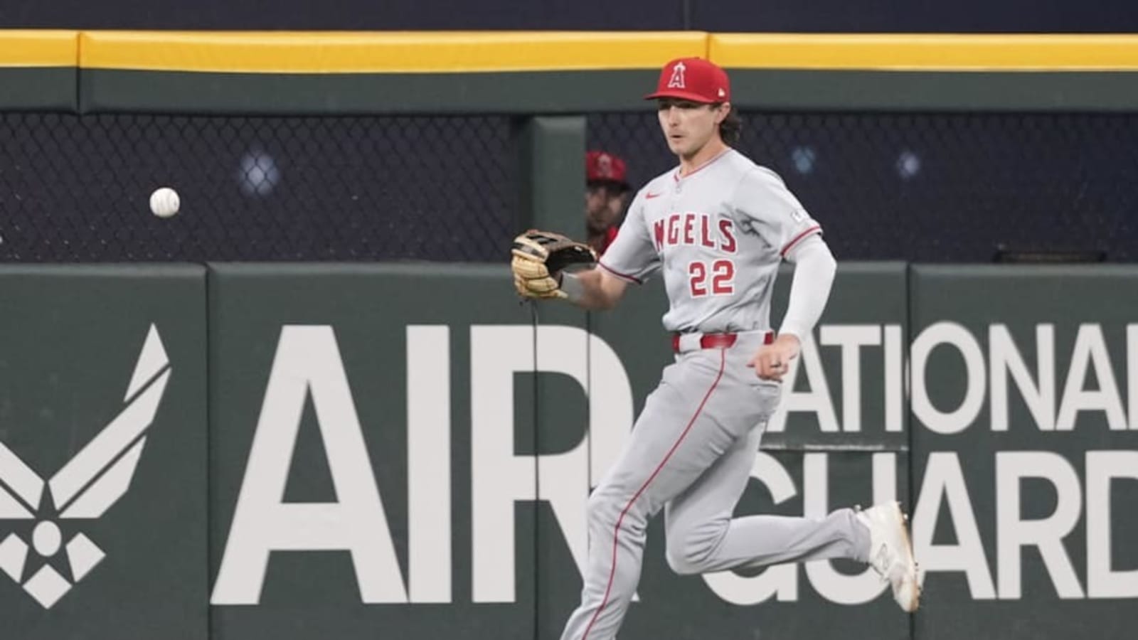 Angels Sign Outfielder Who Was Non-Tendered Last Month