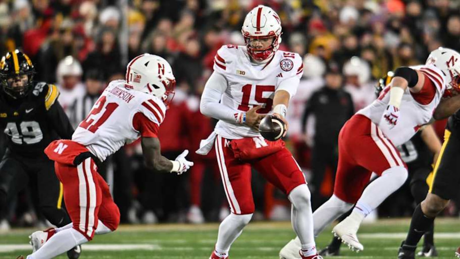 A Dozen Big Ten Football Teams Set for Bowl Games