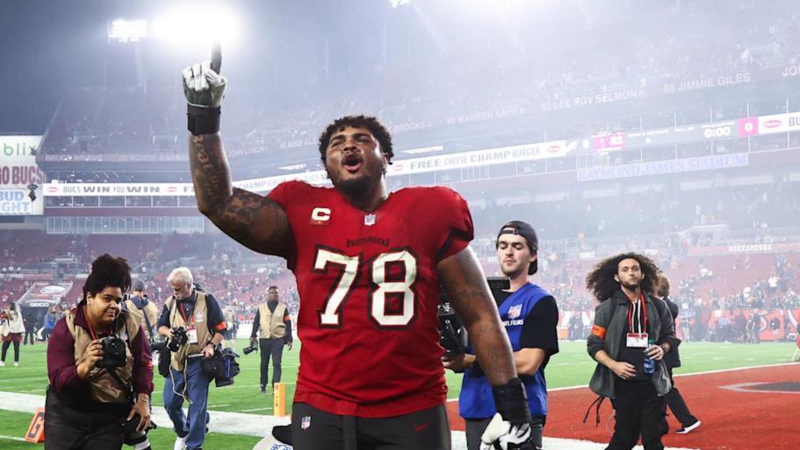 Buccaneers Land Two Pro Bowl Games Selections in the Trenches
