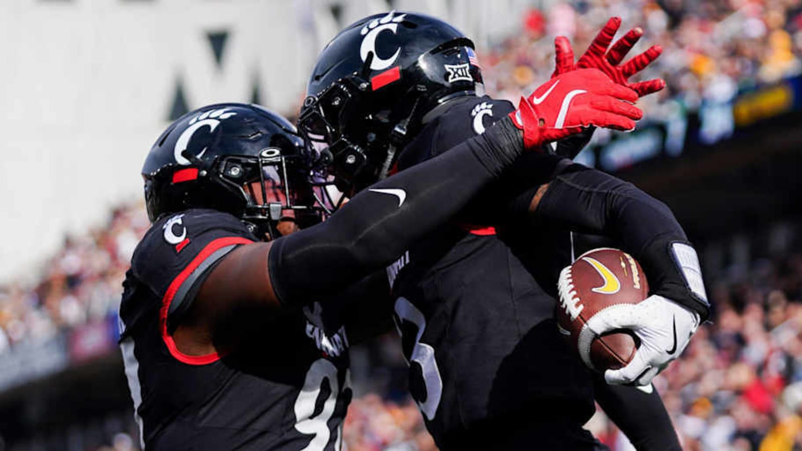 Report: Cincinnati-Nebraska 2025 Football Matchup May Get Moved to New Site