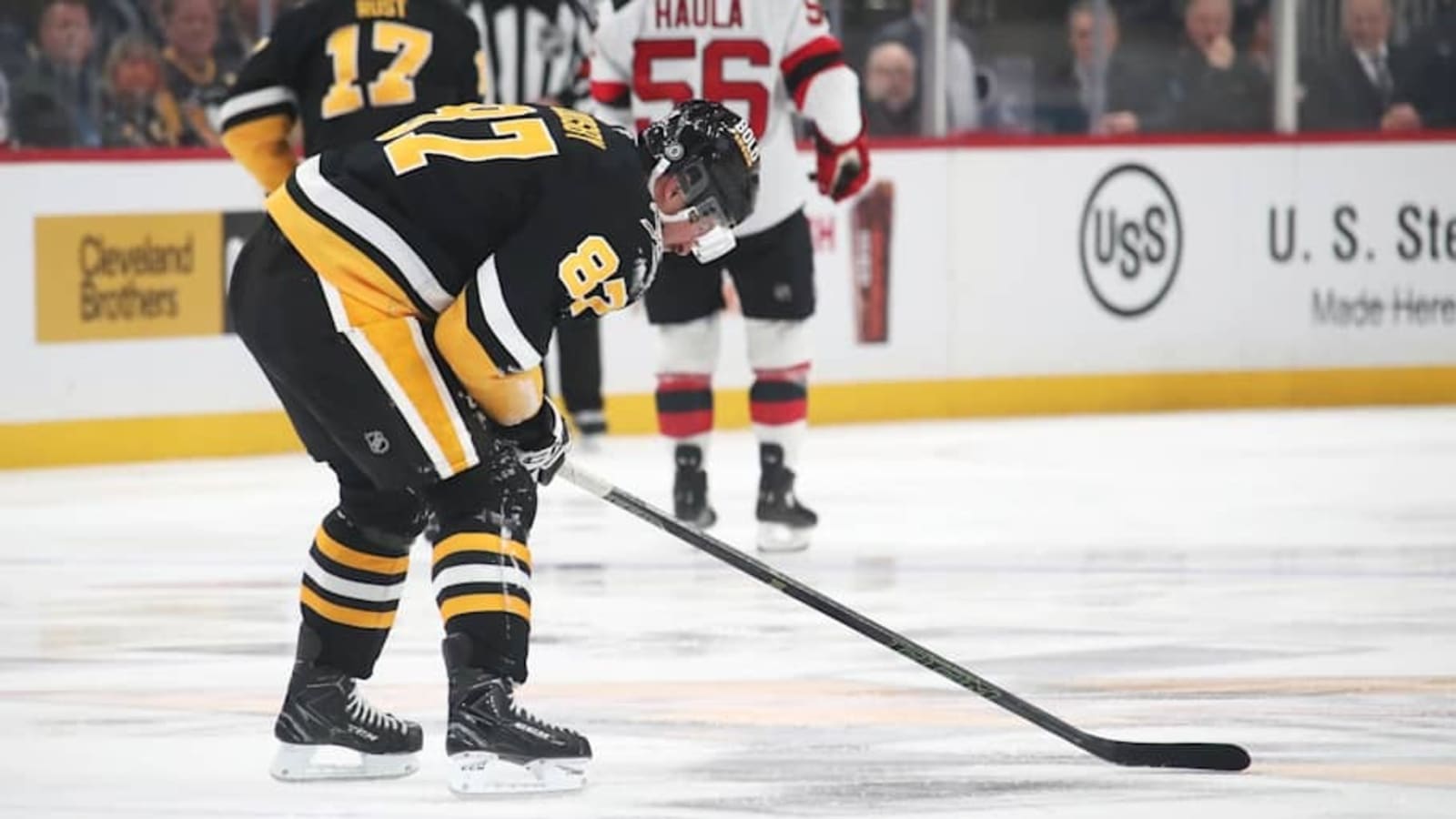 Penguins&#39; Sidney Crosby Skates, No Health Update