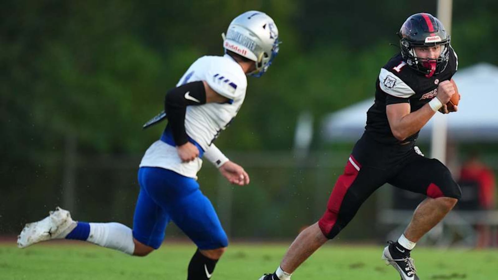 Top High School Linebacker Gives Back to Team with NIL