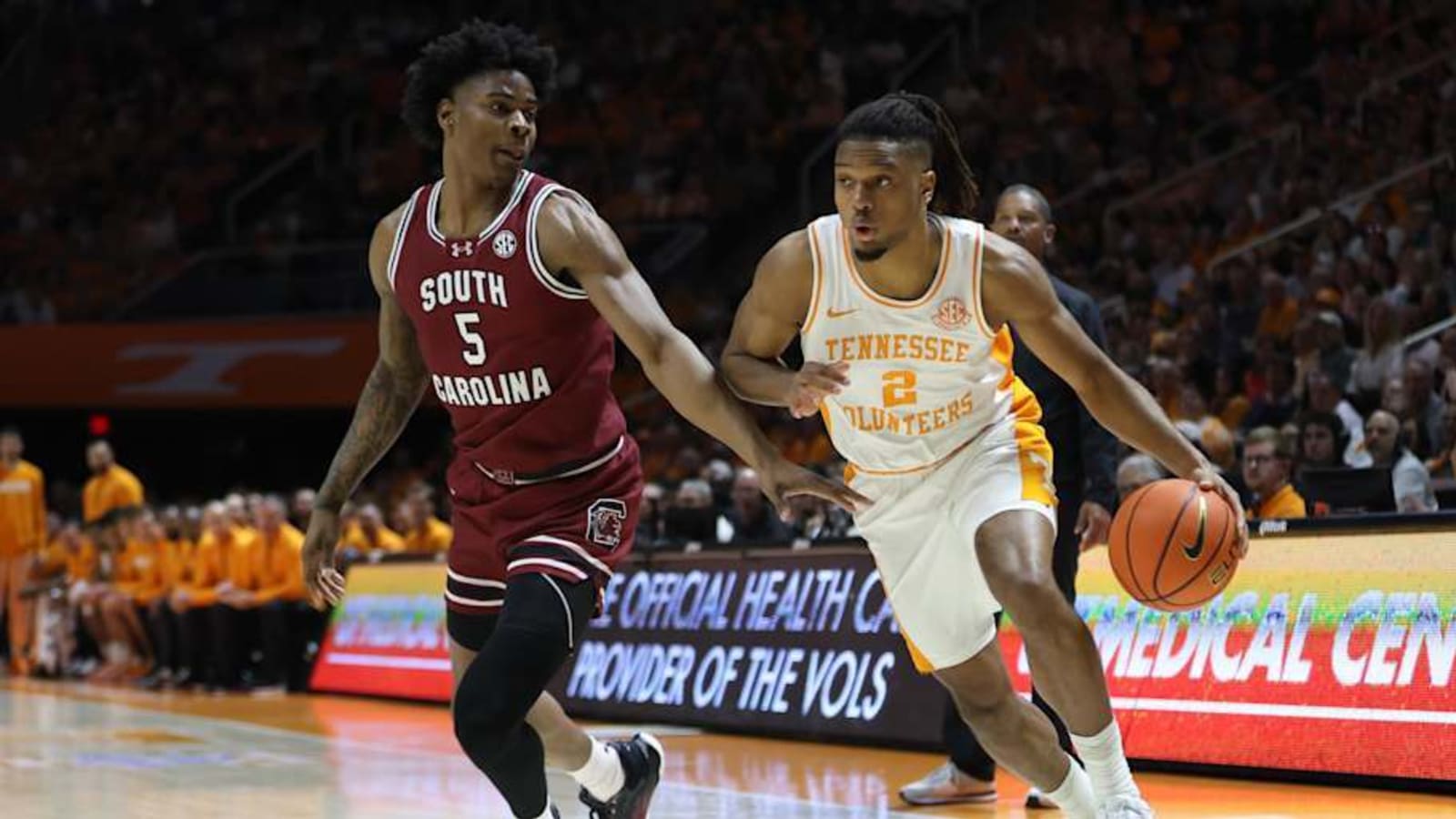 Tennessee Volunteers Basketball Defeats South Carolina Gamecocks on Senior Day