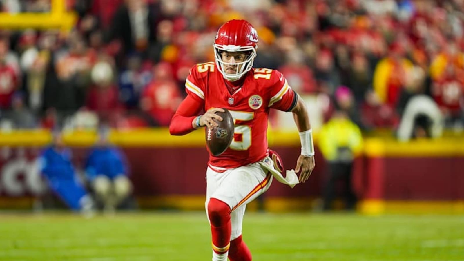 Patrick Mahomes becomes a Christmas legend thanks to a class of young Chiefs fans