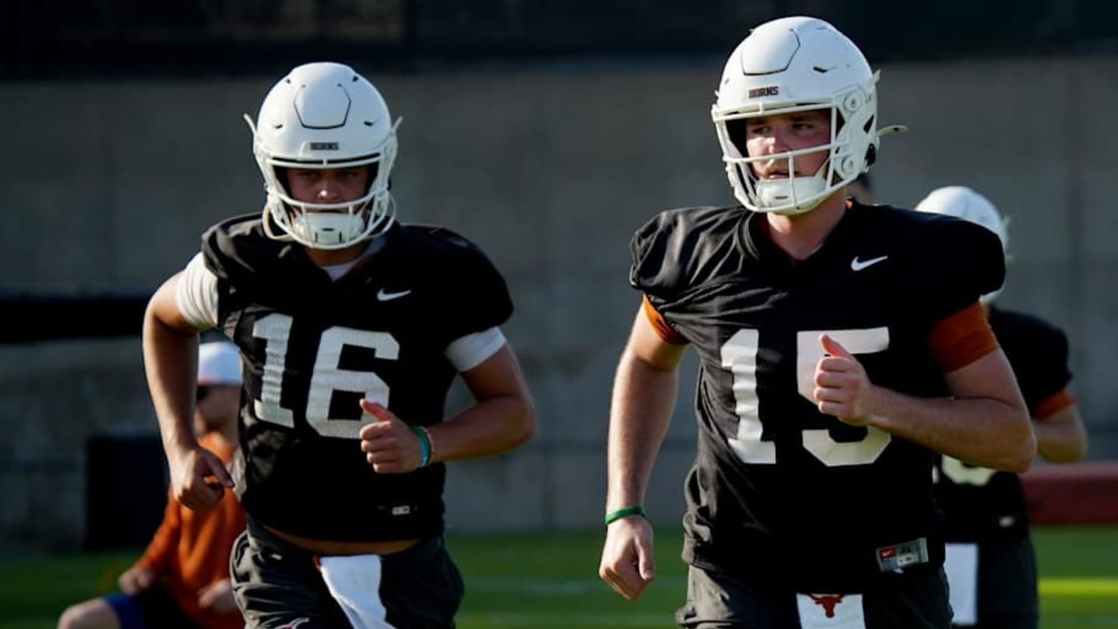 Texas Longhorns&#39; Steve Sarkisian Warns Arch Manning of &#39;Boos&#39;