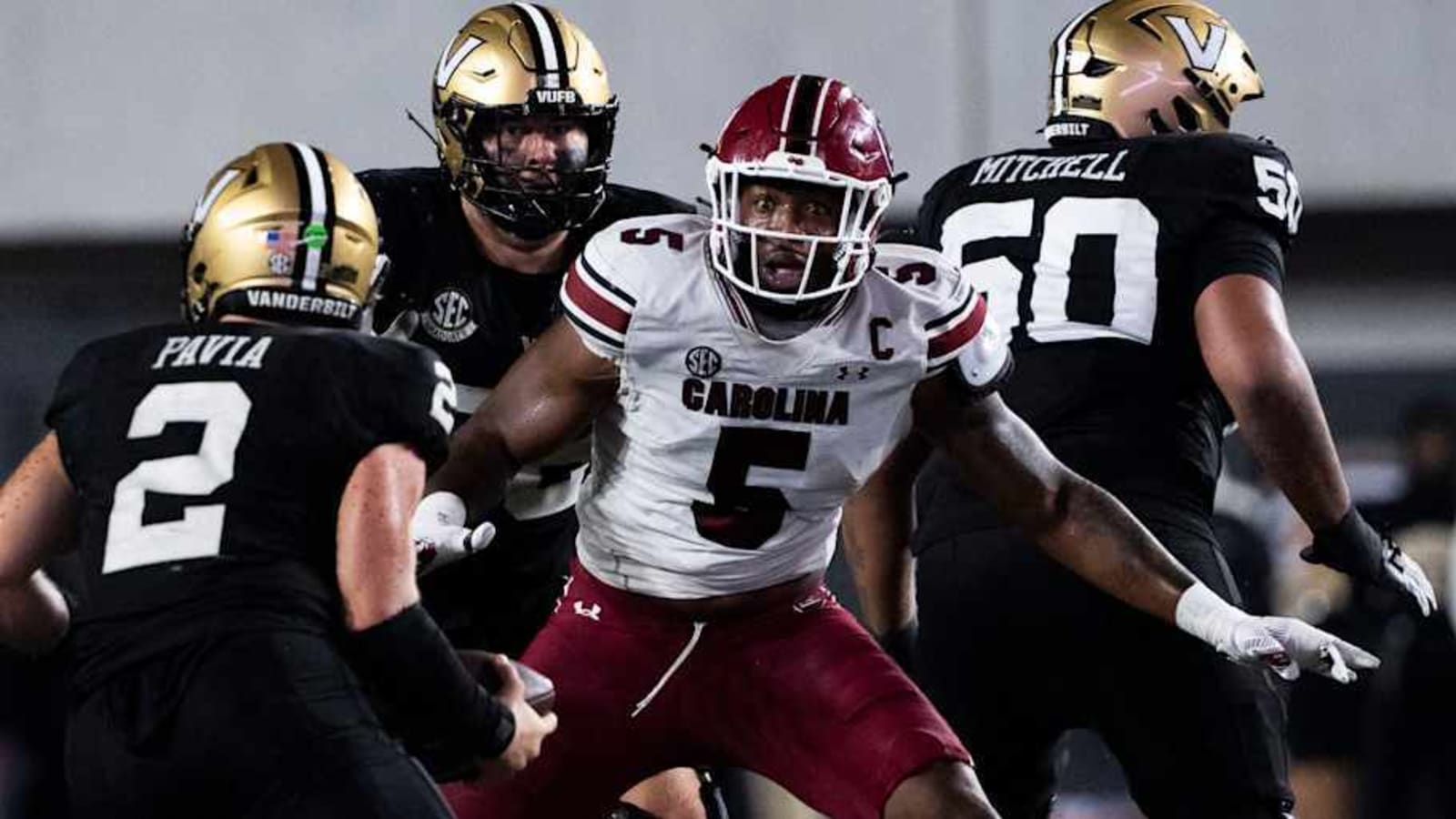 South Carolina&#39;s Kyle Kennard Receives Prestigious Award