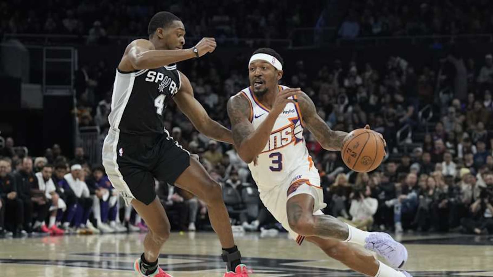 Suns&#39; Comeback Attempt Falls Short vs Spurs