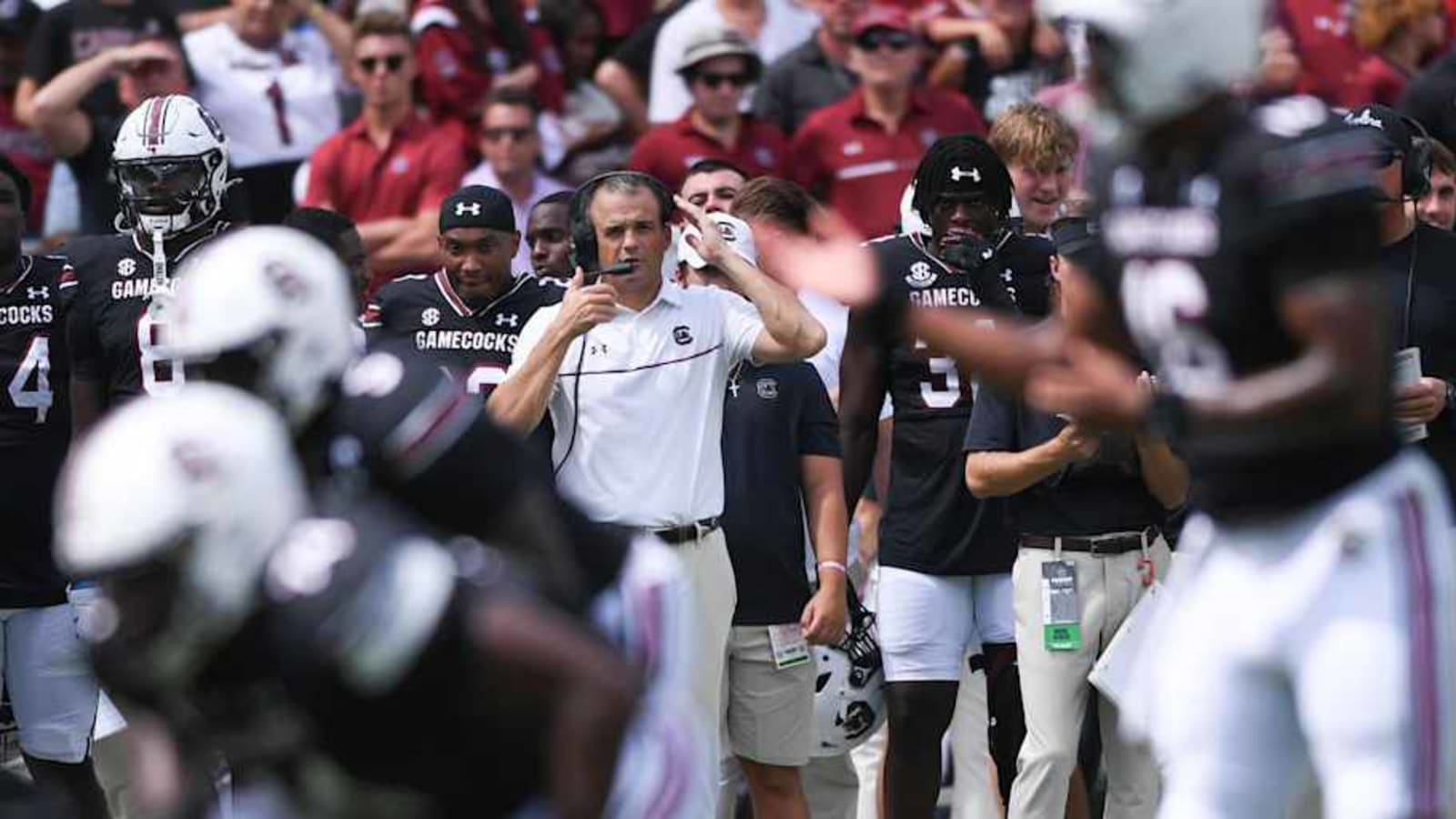 QB Robby Ashford in at QB for the South Carolina Gamecocks to Open the Half