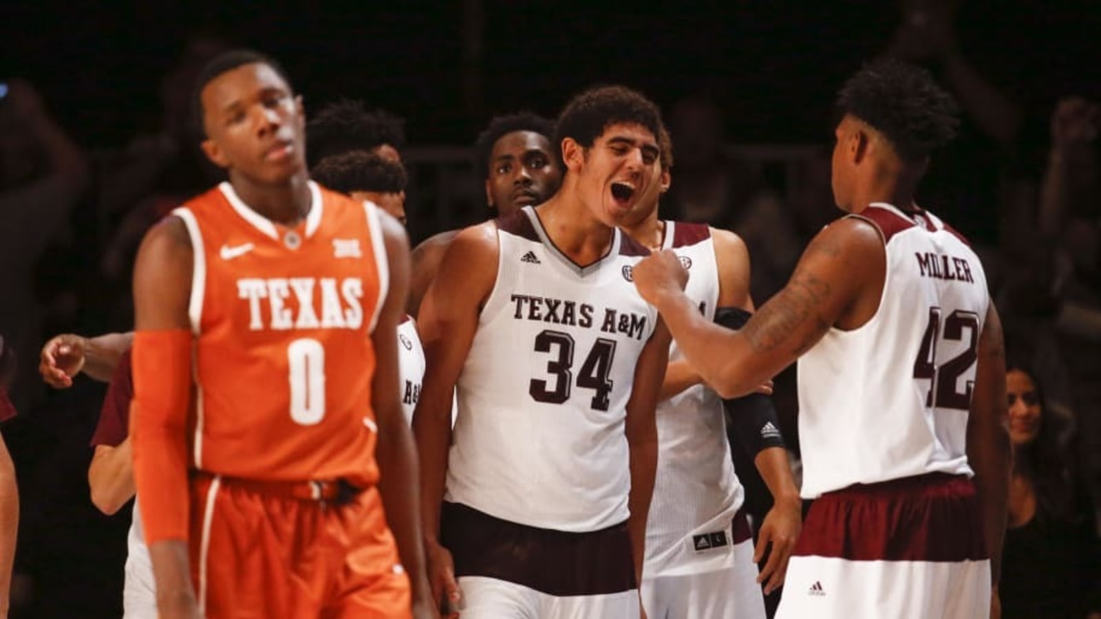 Texas A&M and Texas to Kickoff SEC Basketball Schedule in College Station