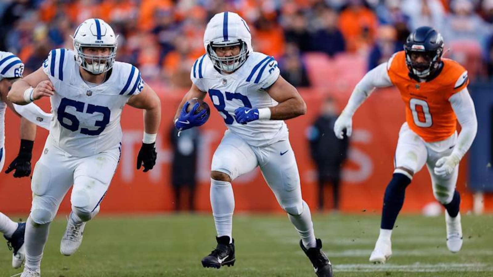 Colts Lose Speedy Tight End to Eagles