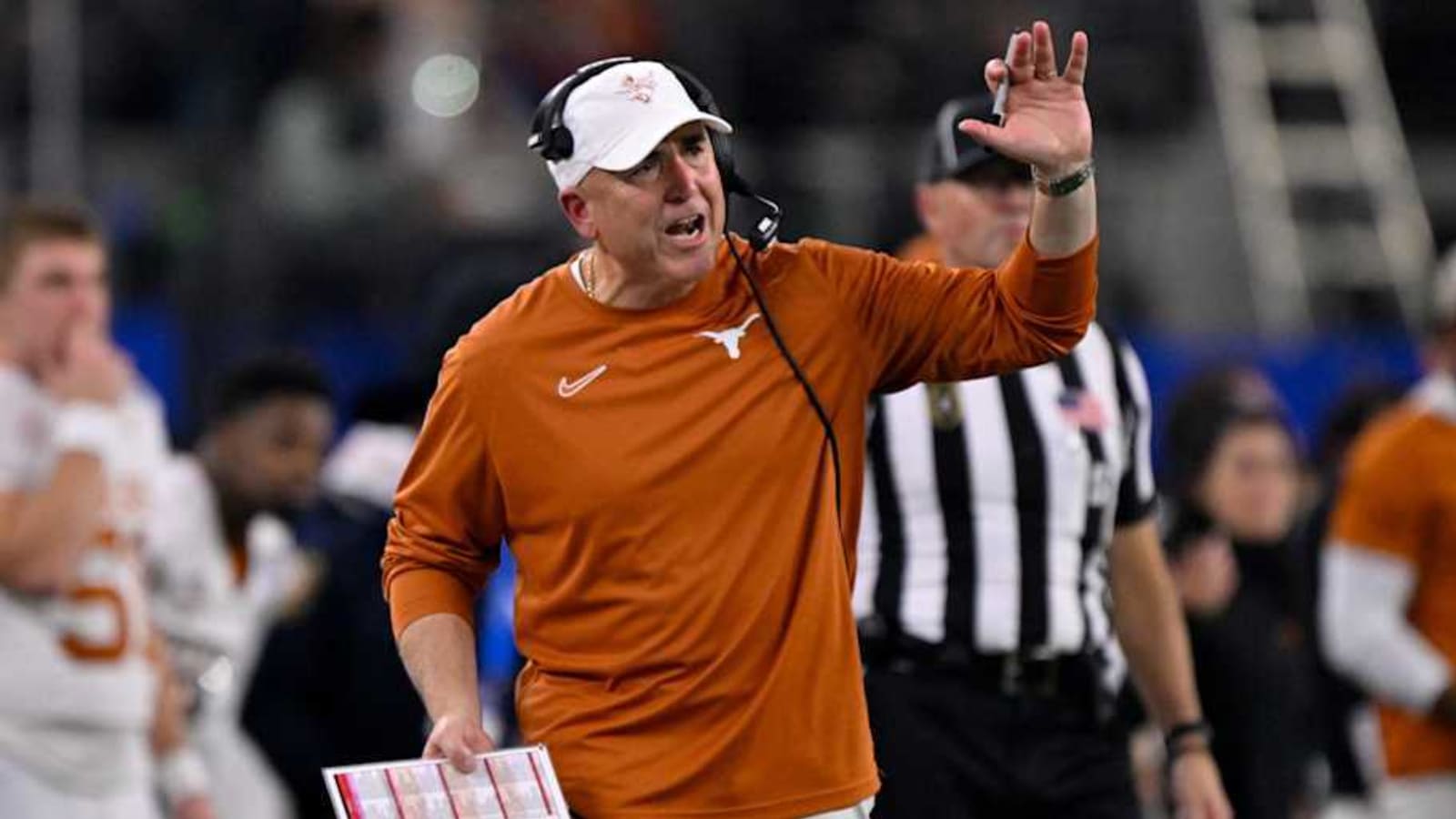 Texas Longhorns&#39; Kyle Flood Listed Among Highest-Paid OL Coaches