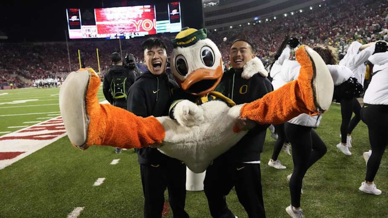 Oregon Ducks Offer 2027 Edge Recruit Joseph Buchanan II