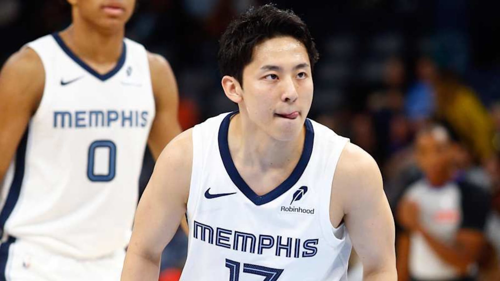 Yuki Kawamura&#39;s Pass Goes Viral in Grizzlies vs Pacers