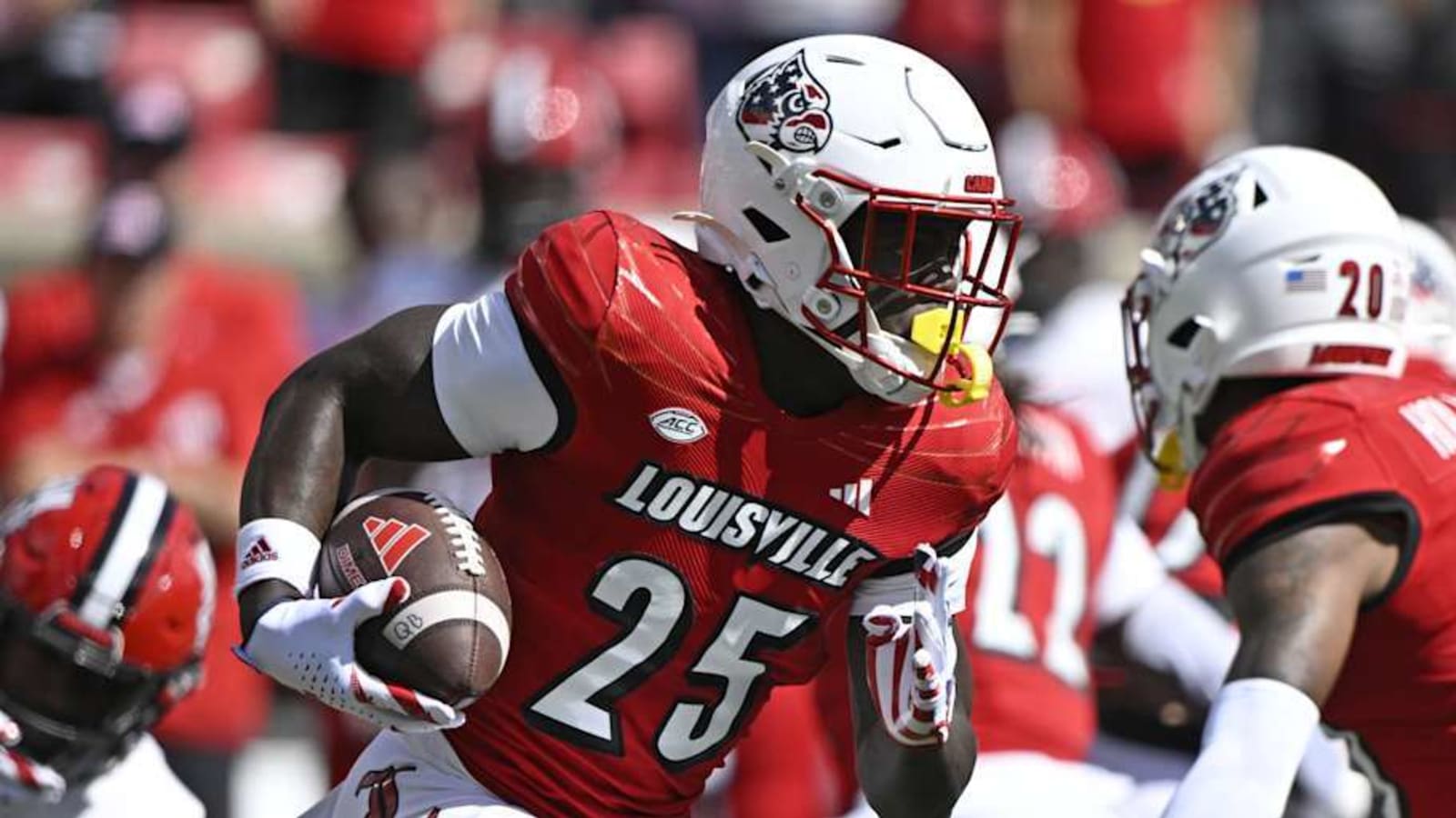 Isaac Brown Breaks Lamar Jackson&#39;s True Freshman Rushing Record at Louisville