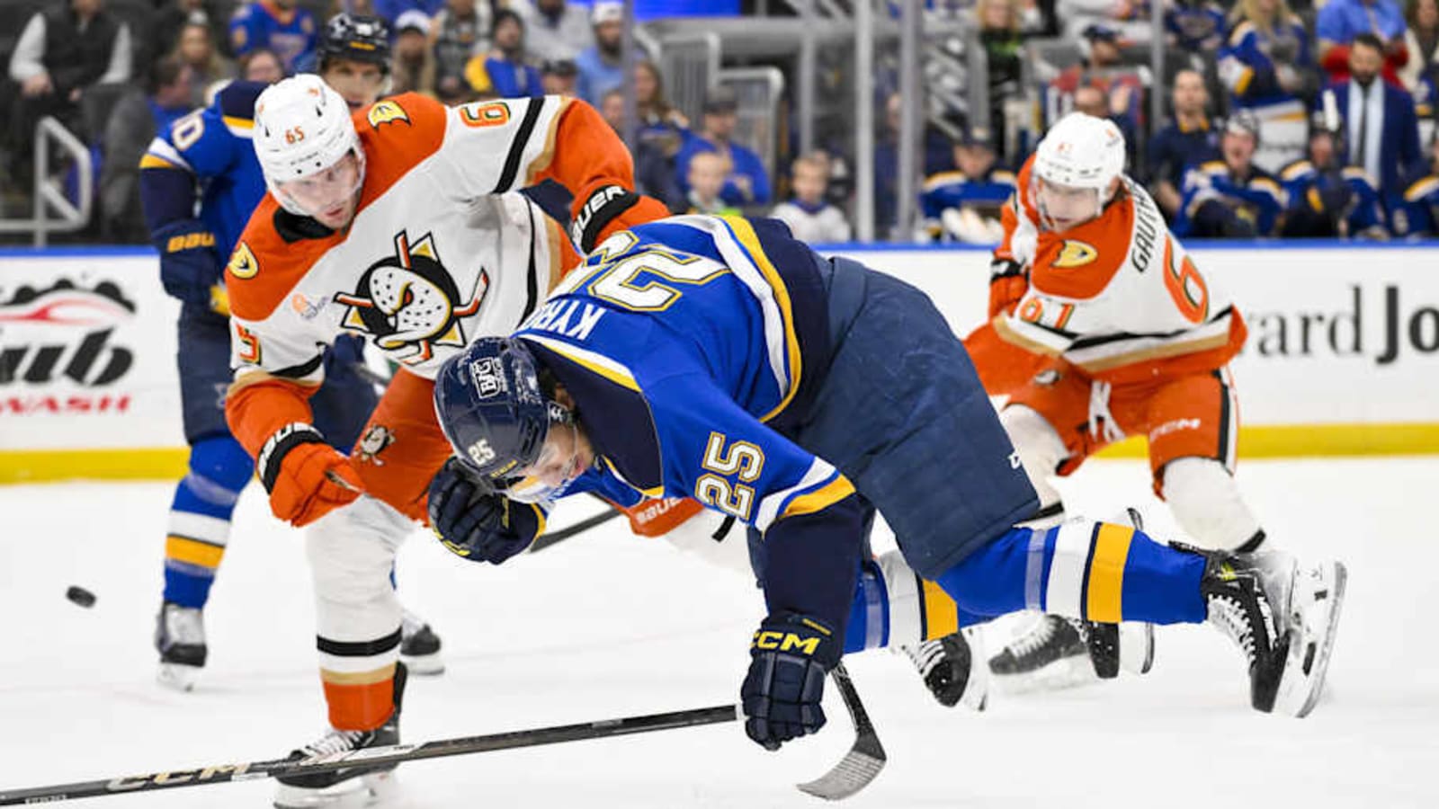 Ducks&#39; Jacob Trouba Not Facing Discipline for Questionable Hit