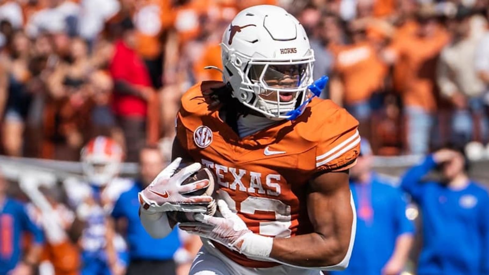 Texas vs. Arkansas football prediction: What the analytics say