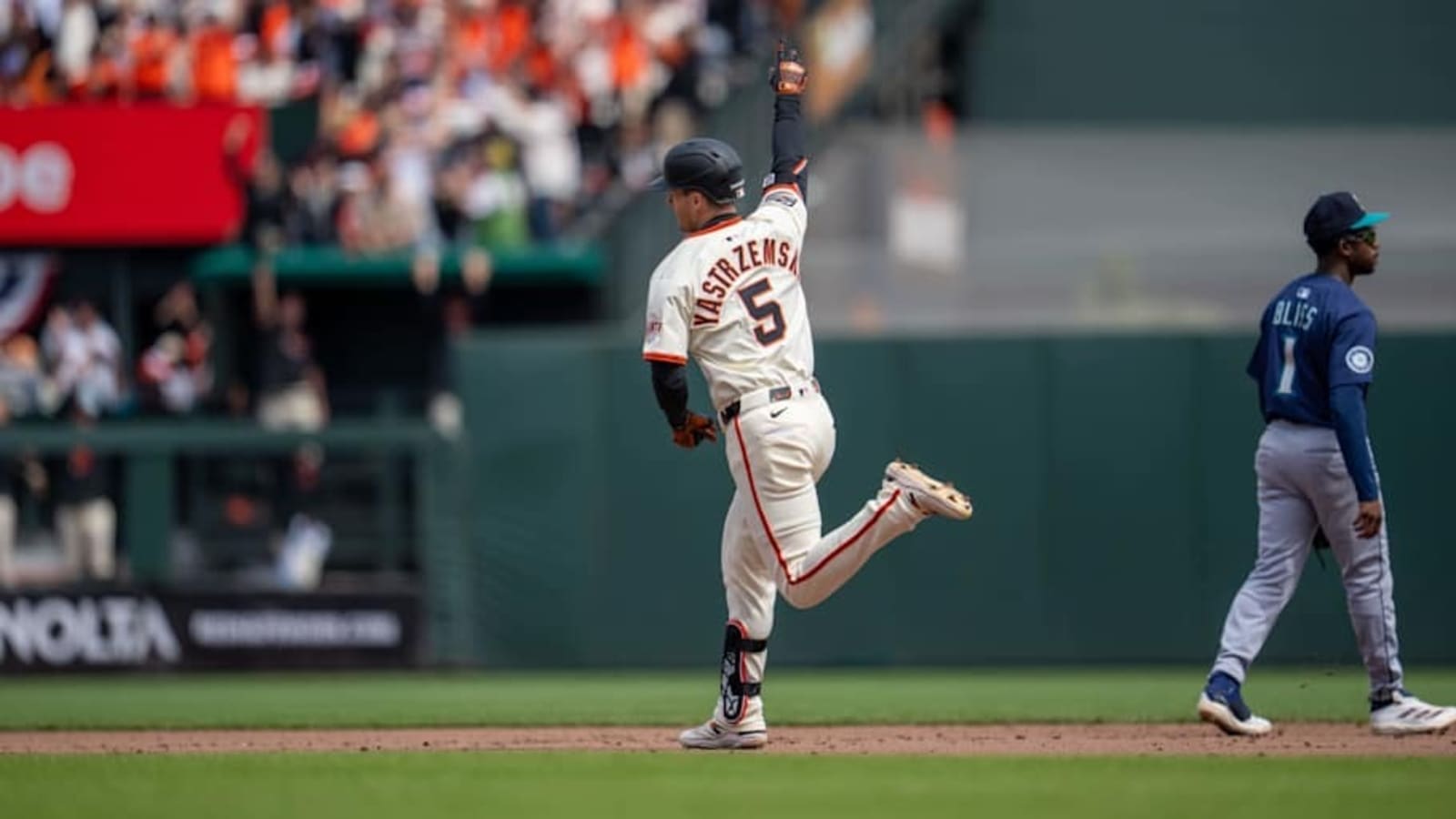 San Francisco Giants Veteran Outfielder Putting On Performance of a Lifetime