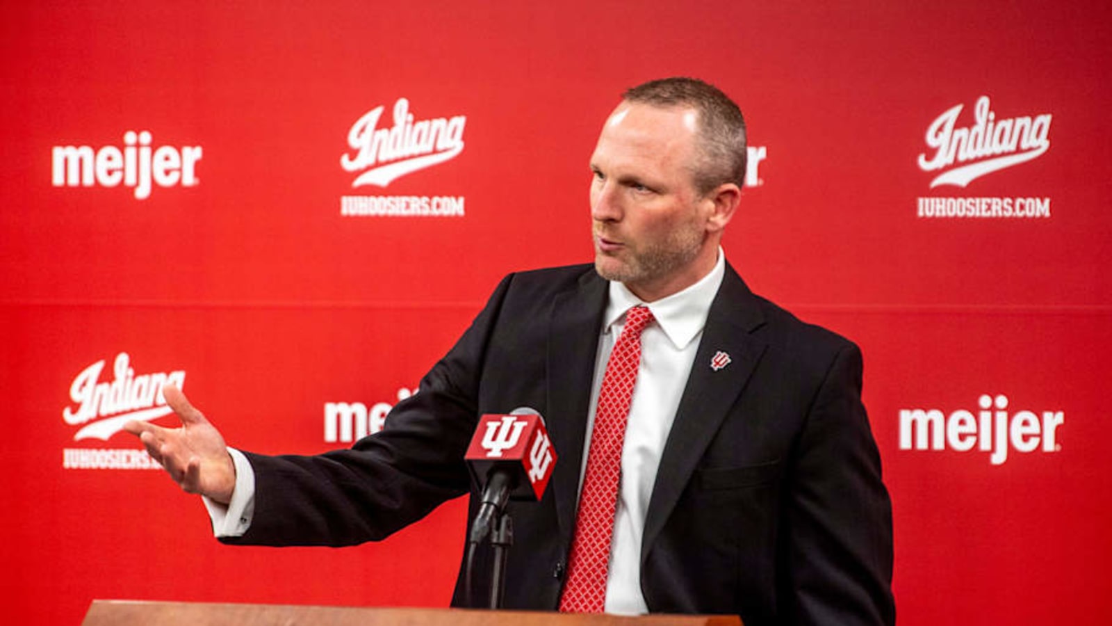 Details Of Darian DeVries Men&#39;s Basketball Contract Released By Indiana Athletics