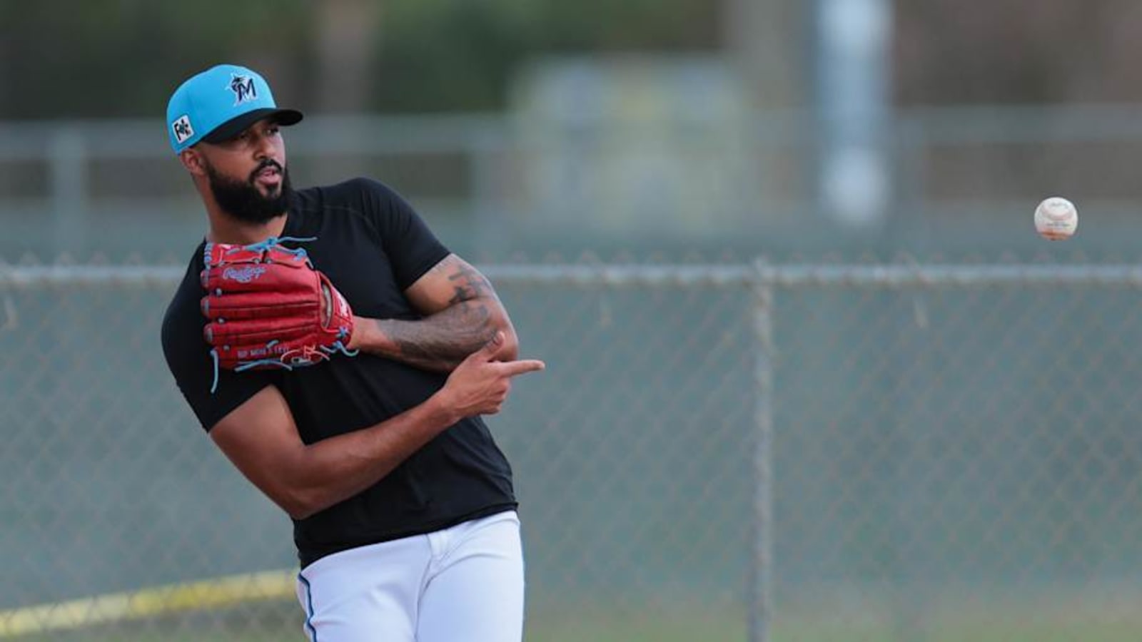 New Baltimore Orioles Trade Idea Lands Miami Marlins Former Cy Young Winner