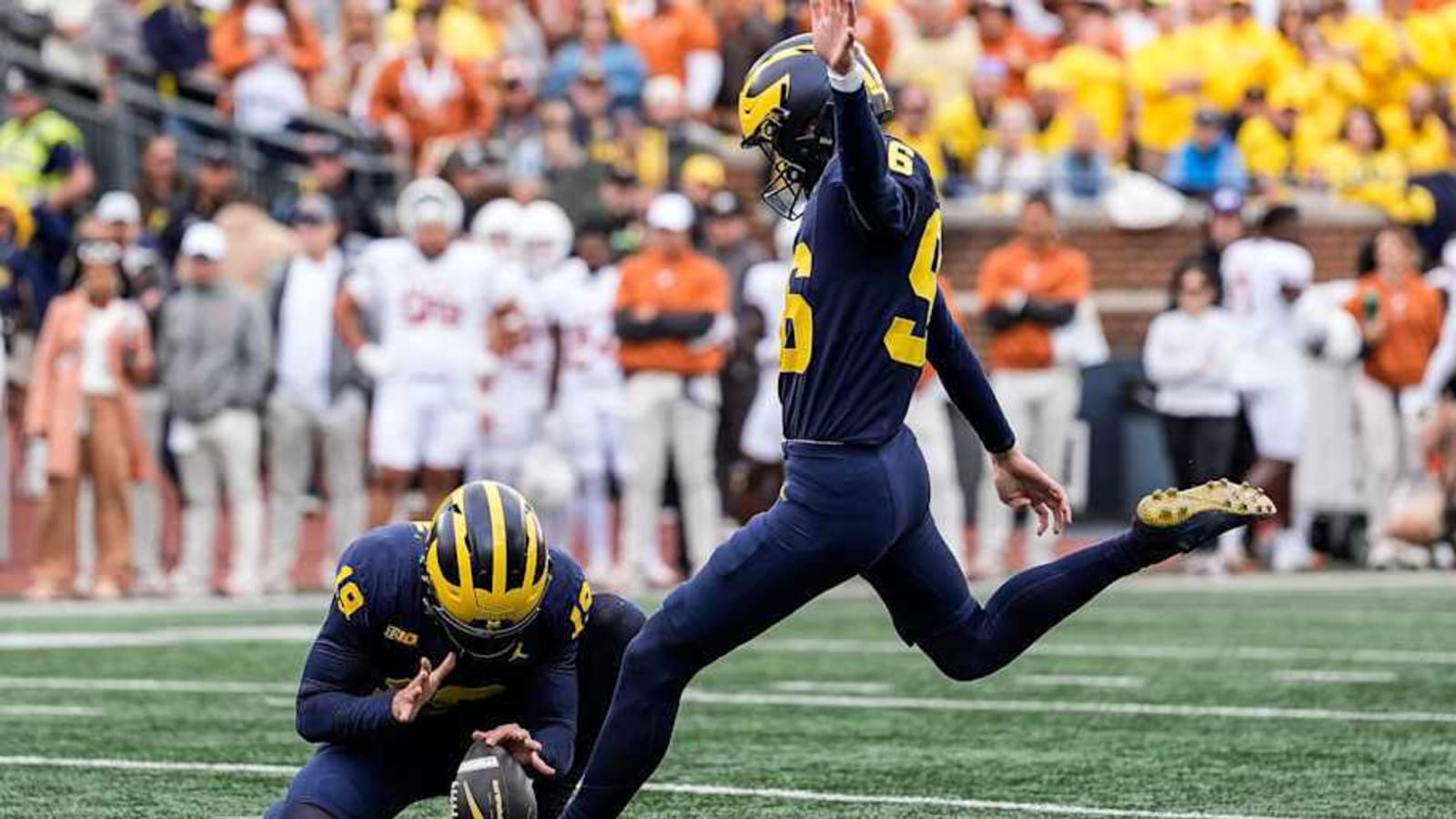 Michigan Football: Kicker Dominic Zvada sets new program record