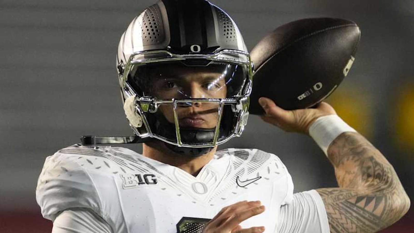 Oregon Ducks Dillon Gabriel To Make FBS History Vs. Washington Huskies On Senior Night
