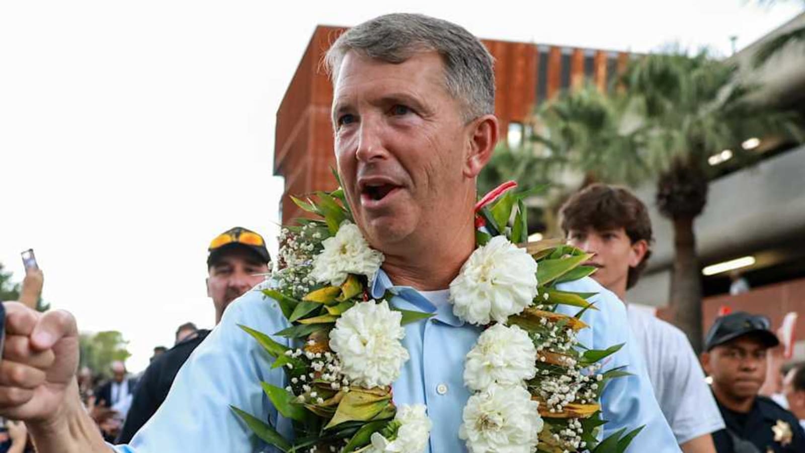 Arizona AD Seen &#39;Cordially Chatting&#39; With Brent Brennan After Blowout Loss