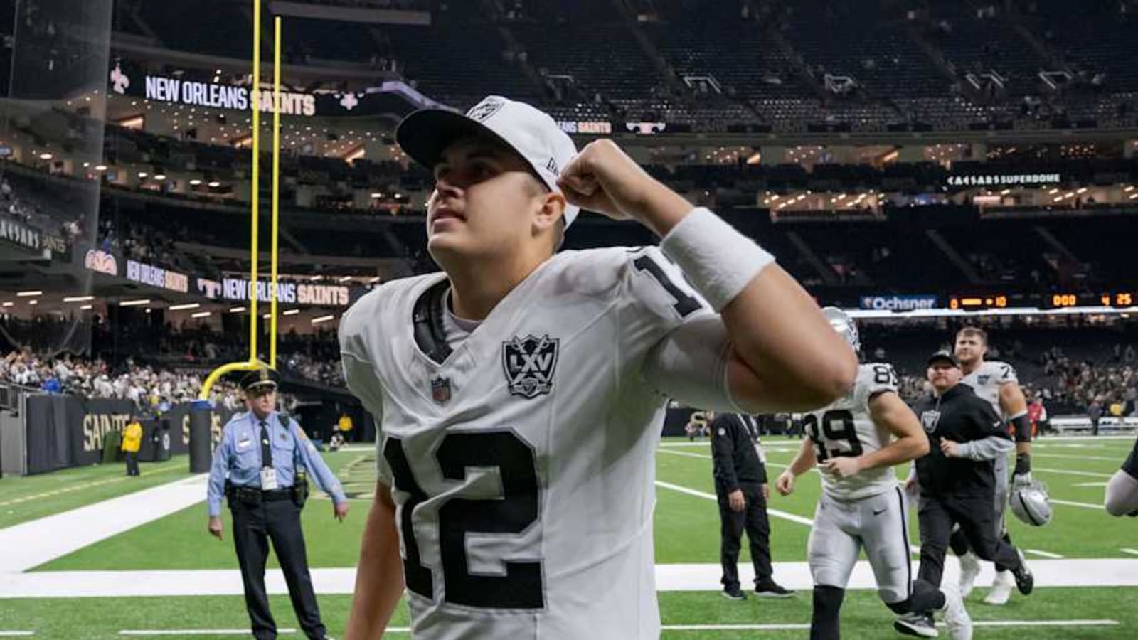  Chip Kelly Describes His Prototypical Quarterback