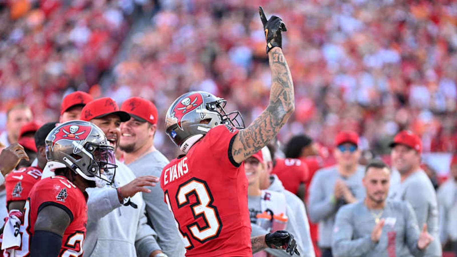 Texas A&M Aggies in the NFL, Week 18: Mike Evans Makes History