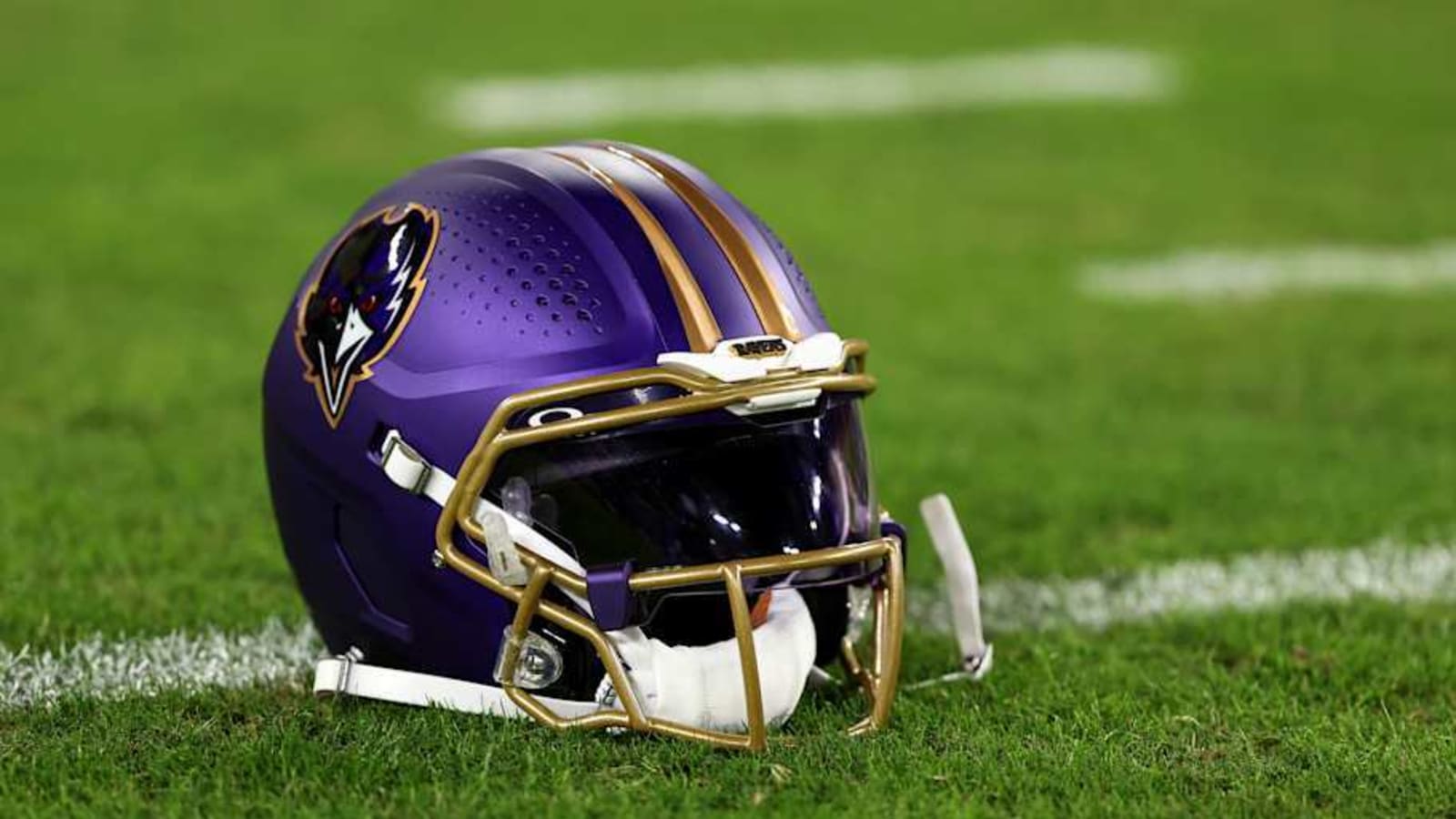 Ravens vs. Texans announcers, TV channel, referees for Week 17 matchup