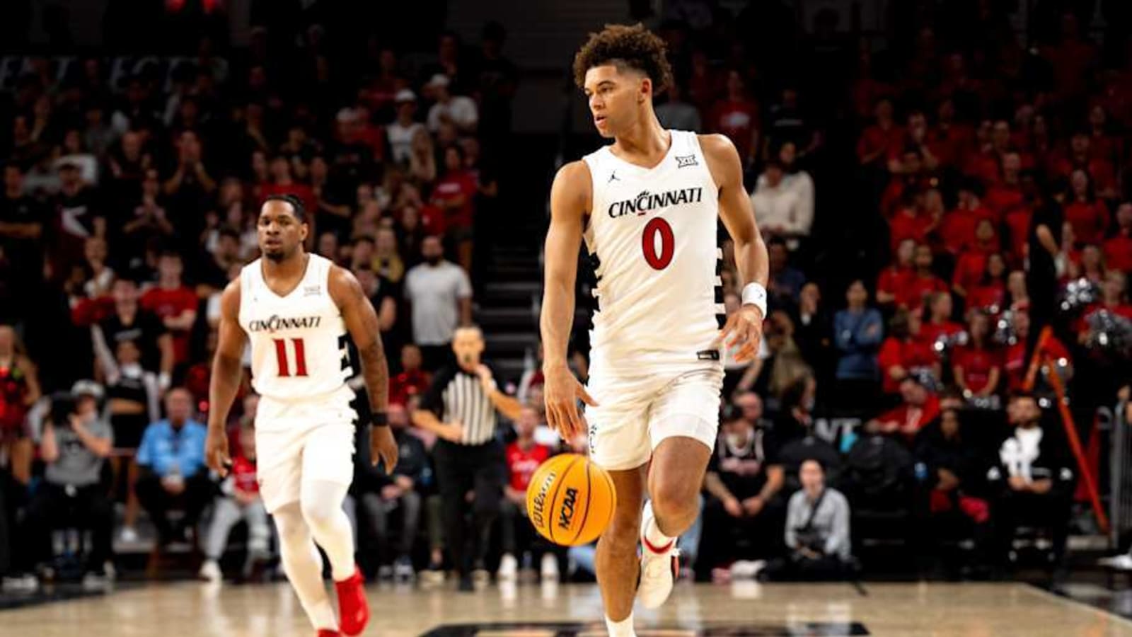 Report: Dan Skillings Jr. Set to Miss Time Due to Knee Injury