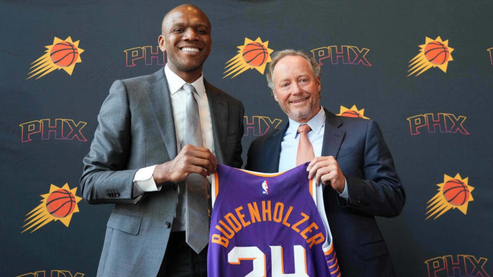 Analyst: Suns Have Little Tradable Assets