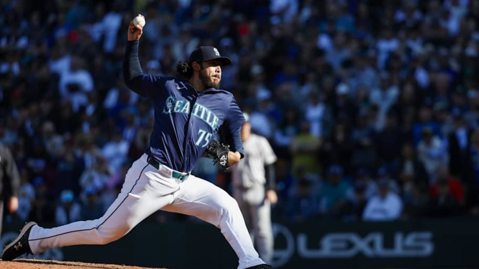 Seattle Mariners All-Star Closer Andres Munoz Experimenting with New Potential Weapon