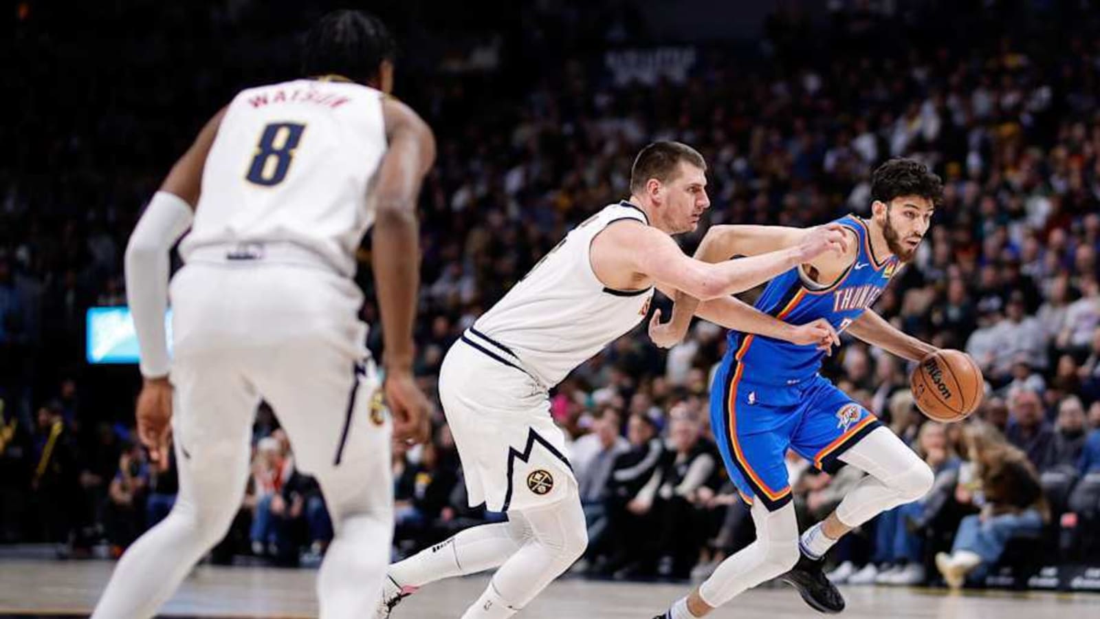 What to Look For in Chet Holmgren&#39;s Matchup Against Nikola Jokic