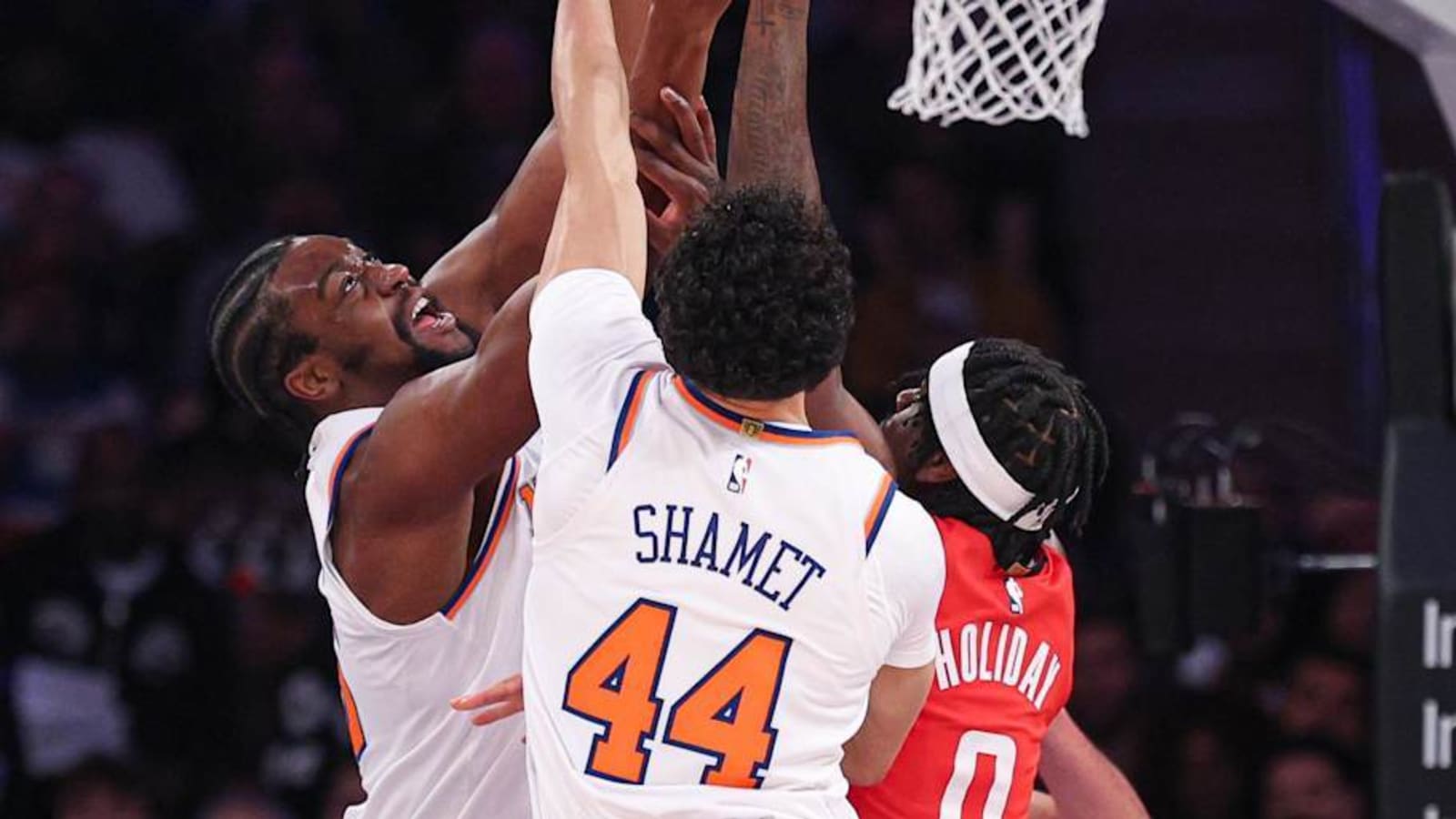 Knicks Owner Sends Message to Rookie Ariel Hukporti