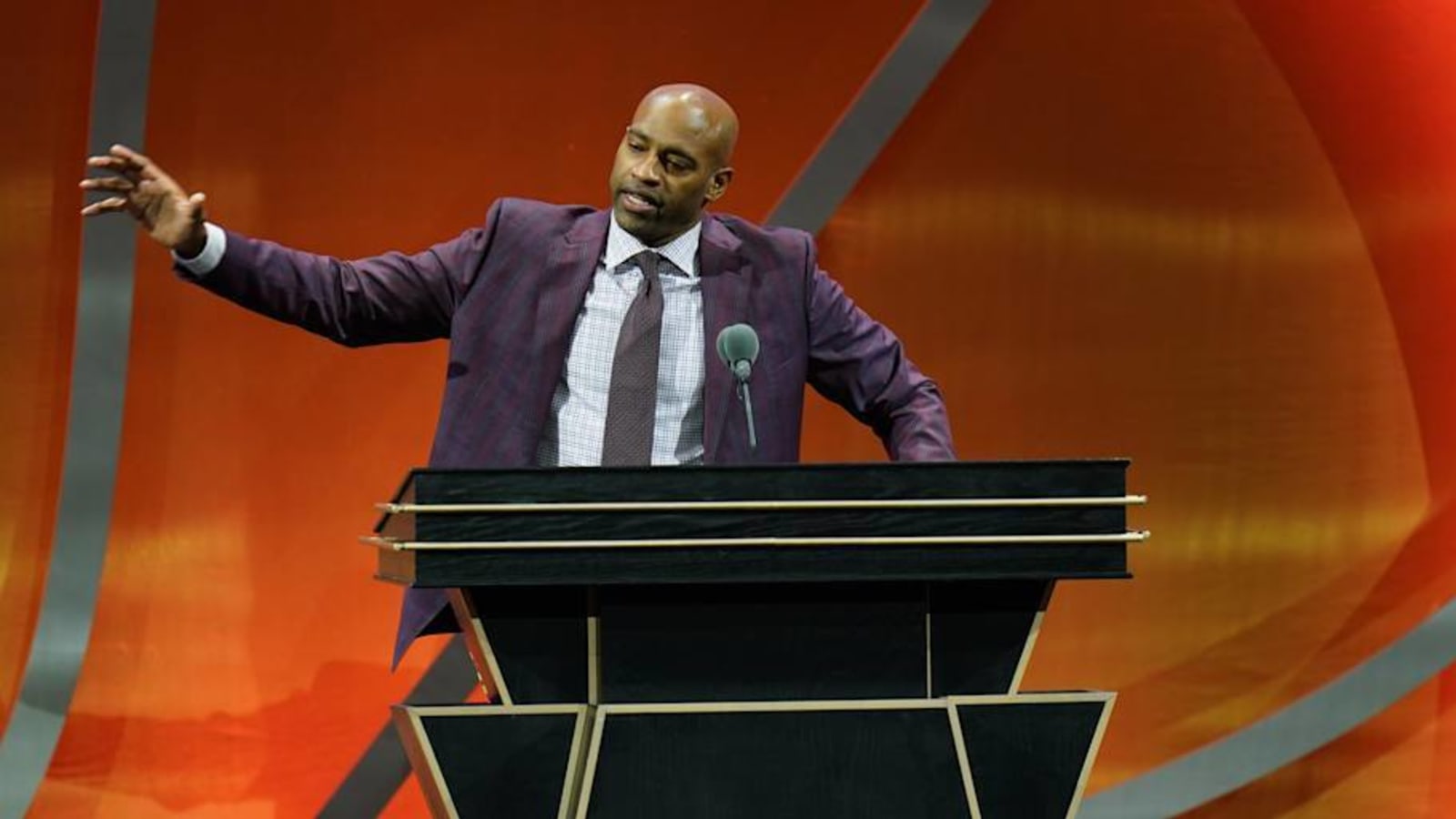 Vince Carter, Former 22-Year NBA Veteran and Magic Guard, Inducted into Hall of Fame