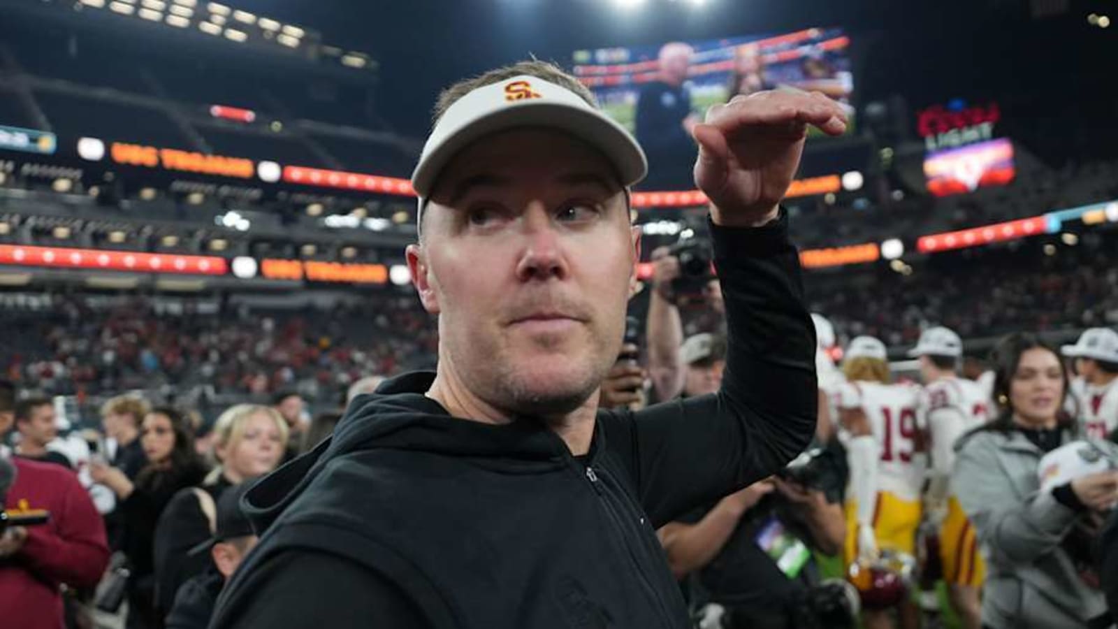 USC Trojans Incoming Freshman Corey Simms Seen Visiting Lincoln Riley&#39;s House