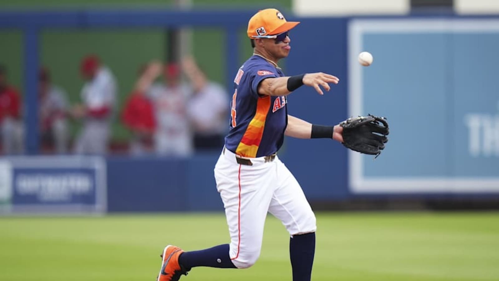 Who Will Replace Houston Astros Superstar at Critical Position?