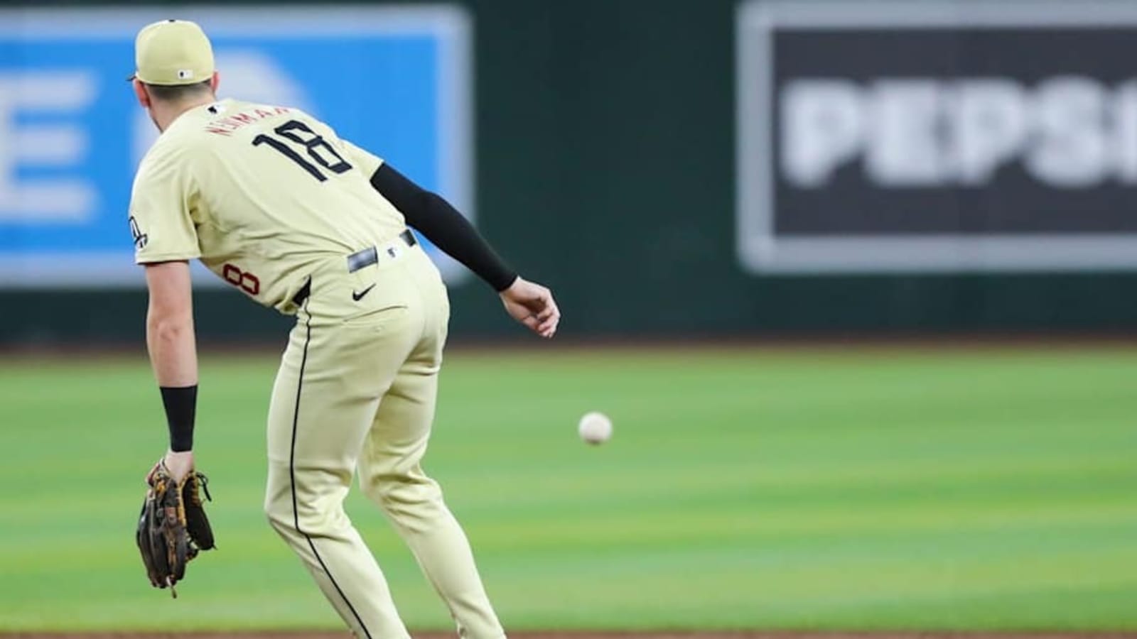 Former Diamondbacks Infielder Signs With Angels