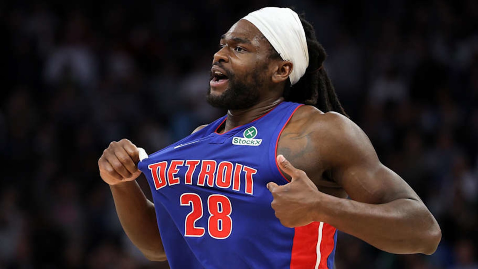 Minneapolis pizza joint bans Pistons&#39; Isaiah Stewart after fight with Wolves