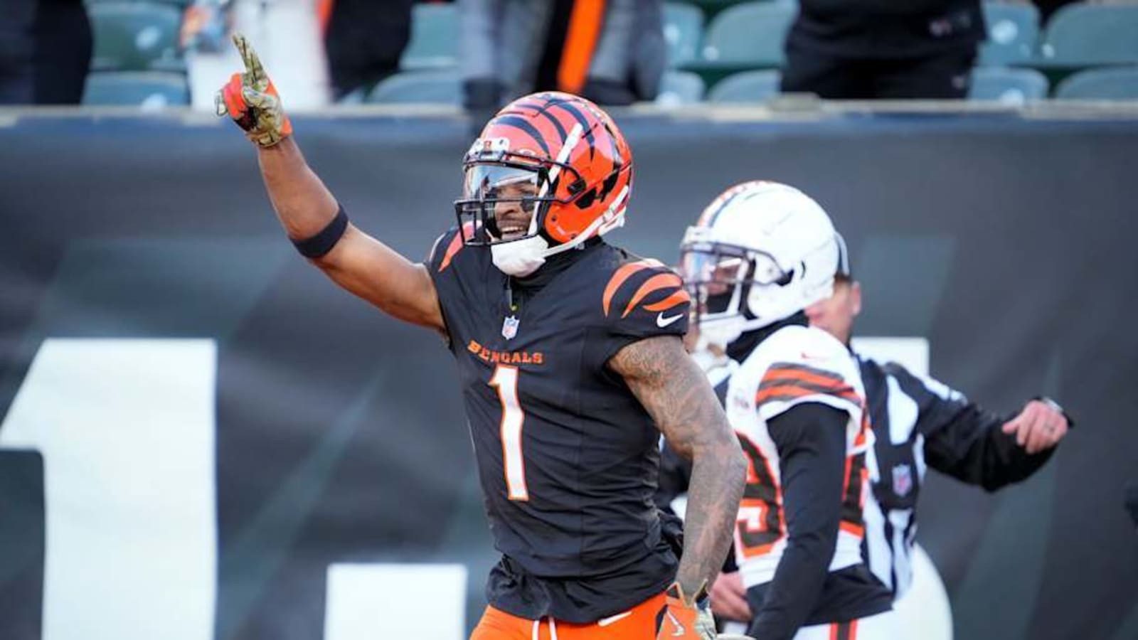Myles Garrett Mega Extension Has Major Impact on Bengals&#39; Extension Talks With Ja&#39;Marr Chase