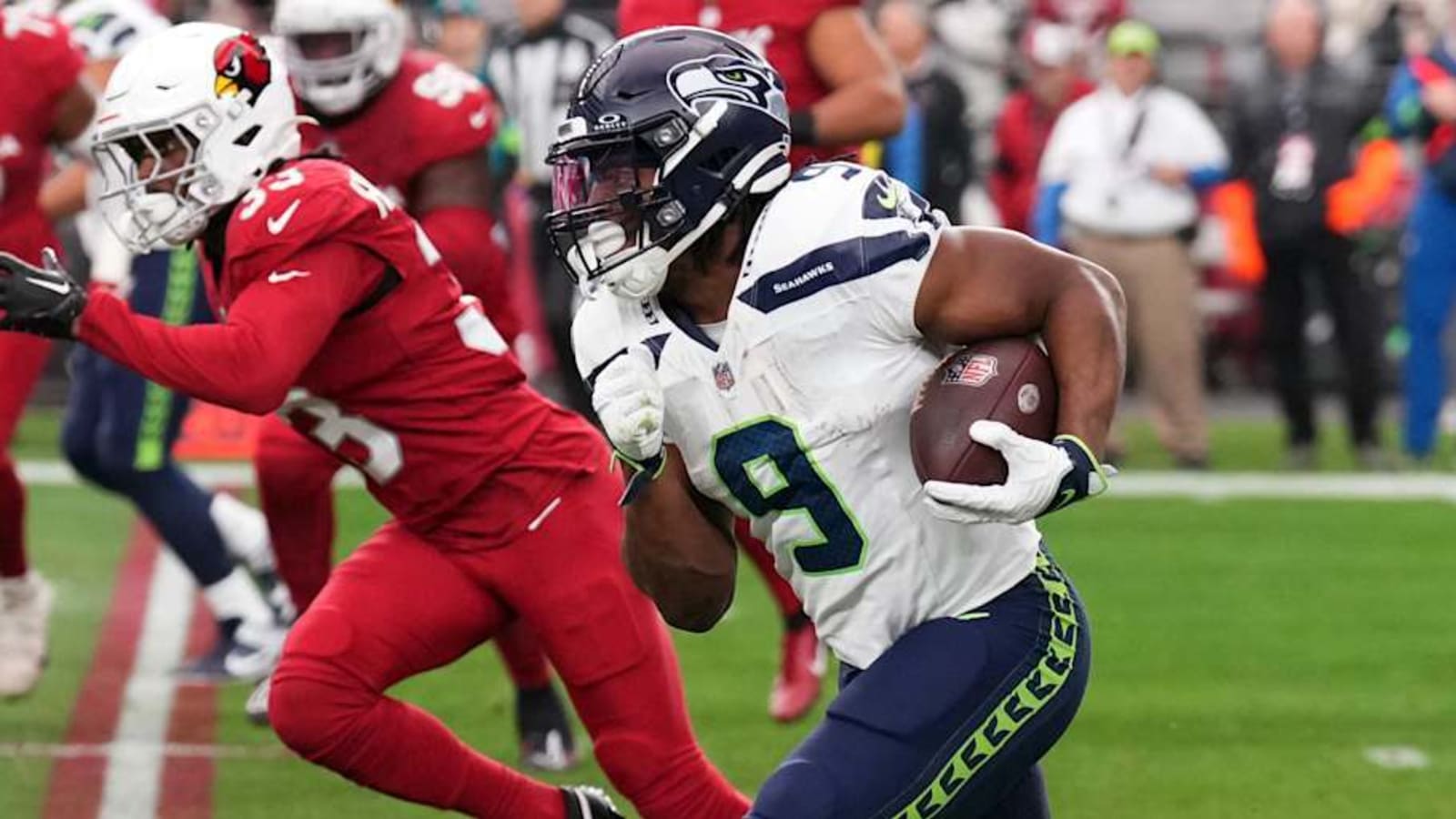 Ken Walker III, Tre Brown Among Seahawks Inactives at Cardinals