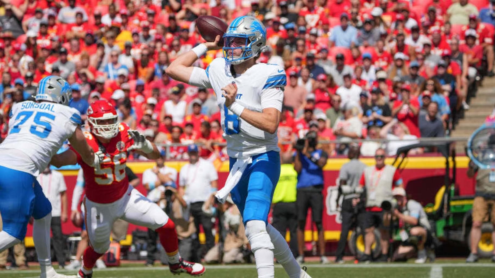 Ex-Eagles Quarterback Surprisingly Cut Despite Impressing, Per Insider