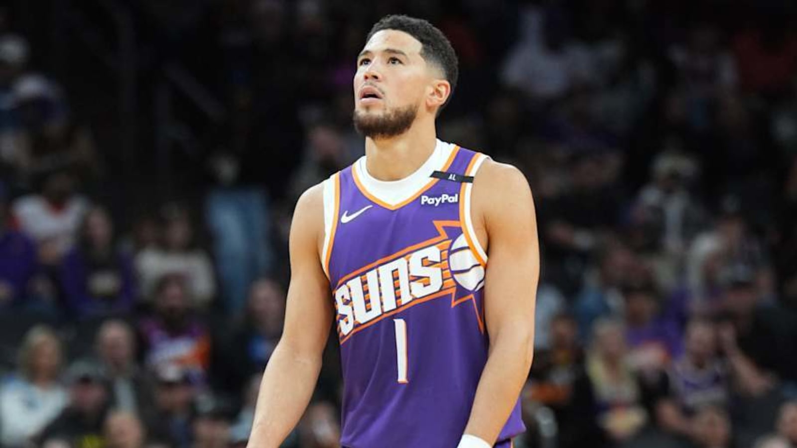 Devin Booker Crosses NBA Milestone in Suns-Spurs