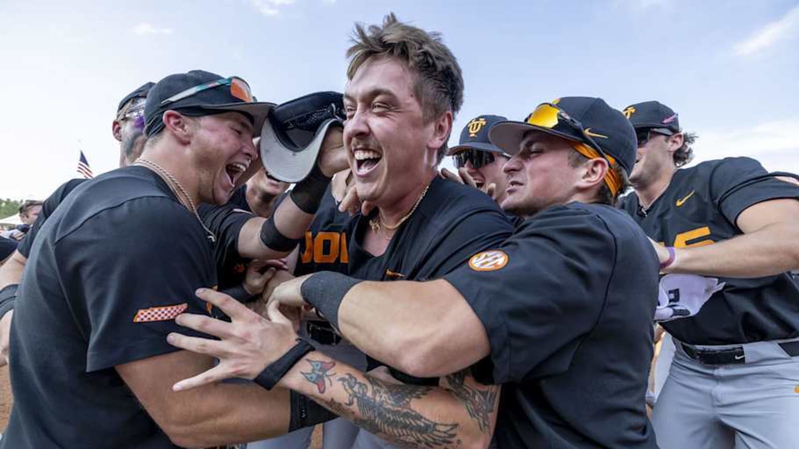 Tennessee Baseball Star Traded To Philadelphia Phillies