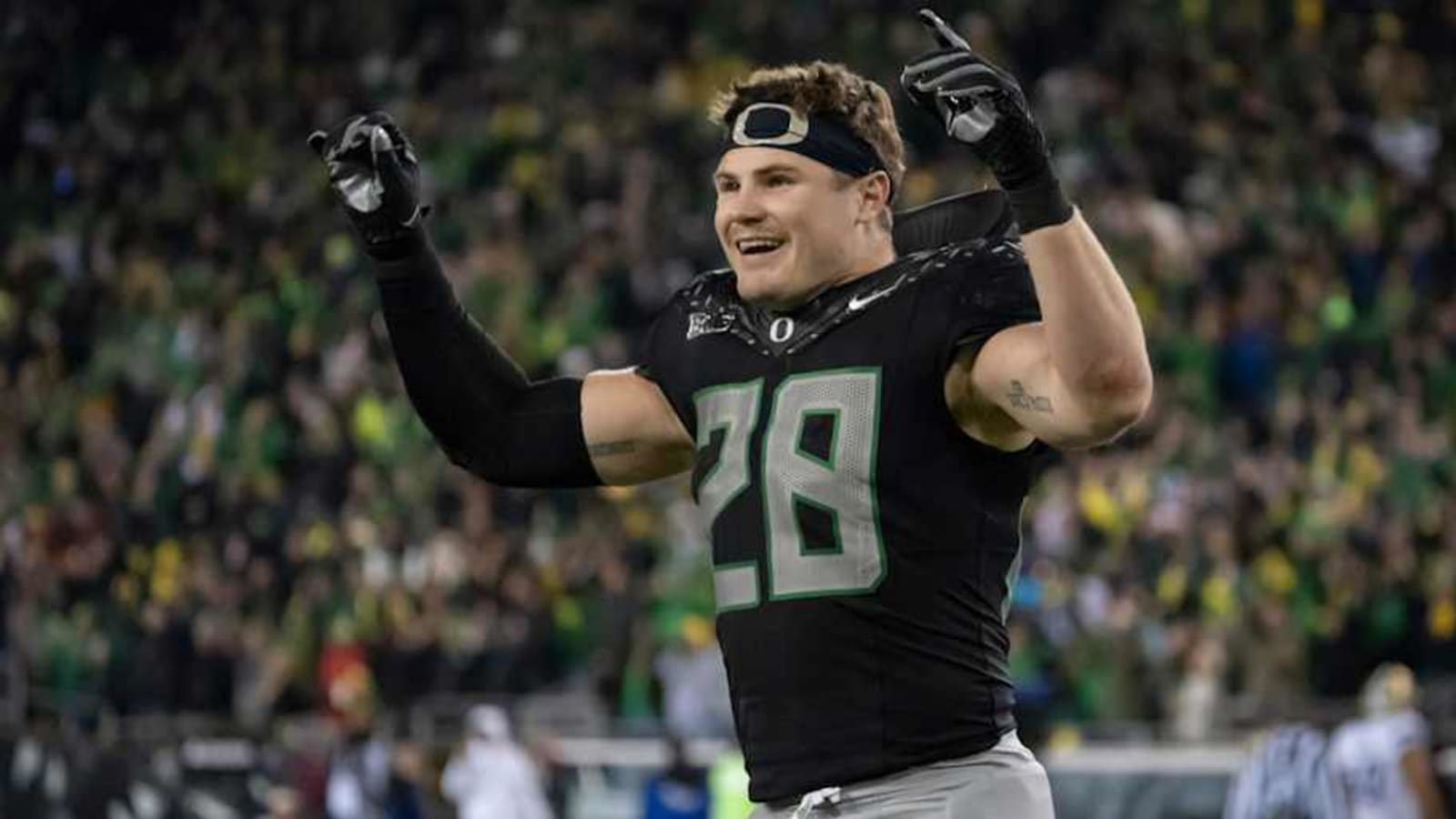 Oregon Ducks&#39; Bryce Boettcher College Football&#39;s Best Returning Linebacker?