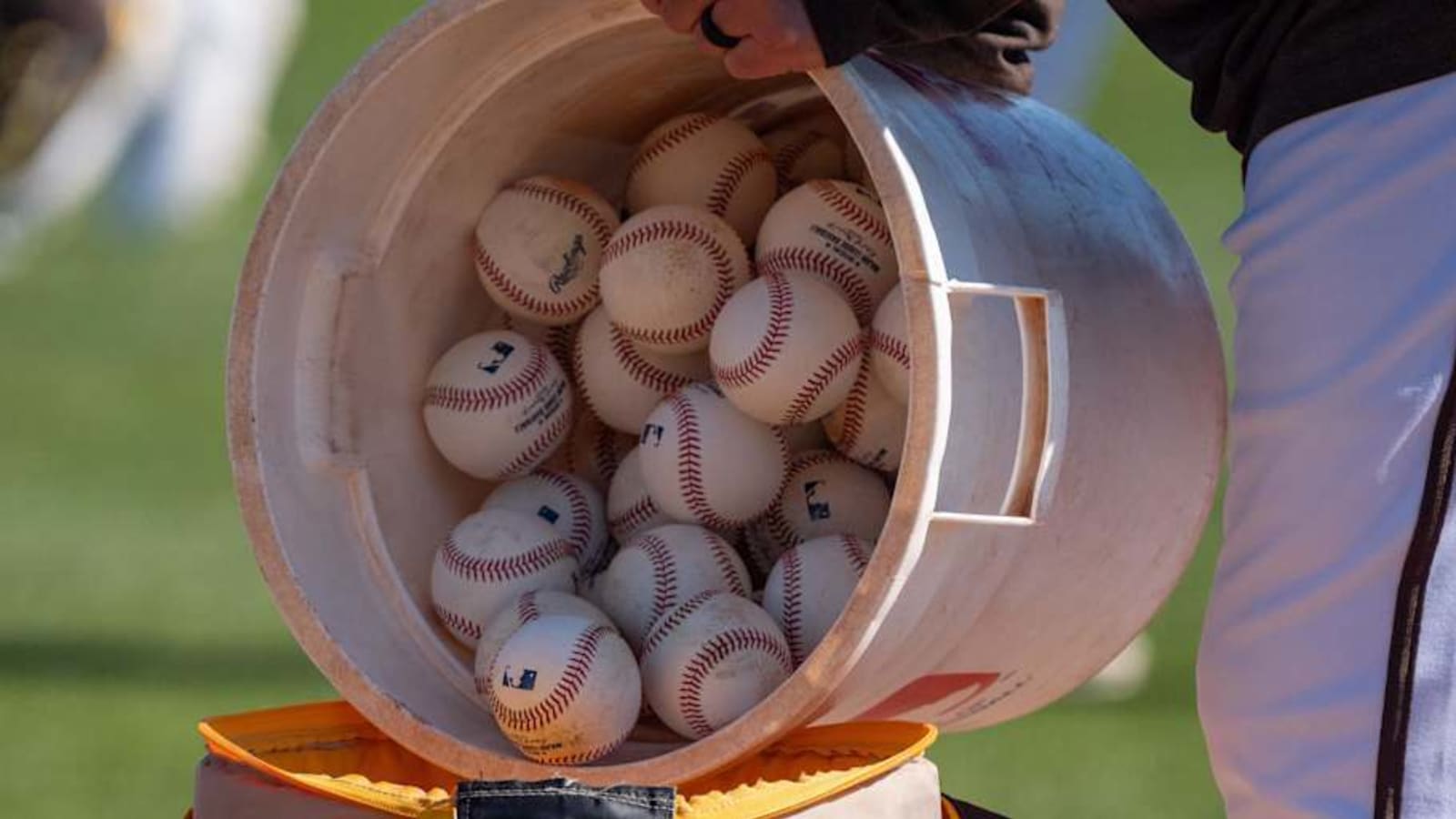 Surprising Cardinal Could Be Traded This Winter, Per Insider